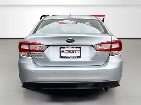Used 2020 Subaru Impreza 2.0i Limited image 6