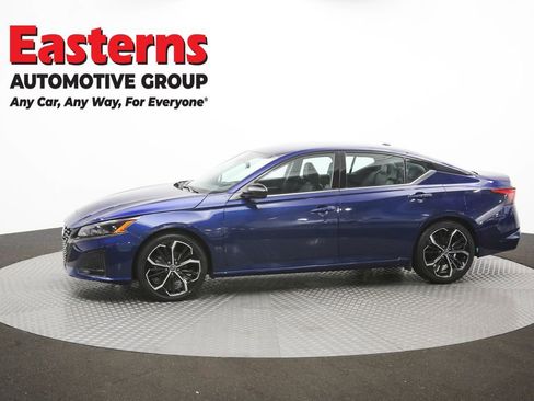 Used 2024 Nissan Altima 2.5 SR FWD image 57