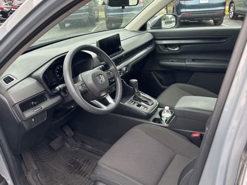 Used 2023 Honda CR-V LX image 8