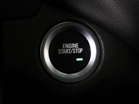 Used 2021 Chevrolet Equinox LT image 41