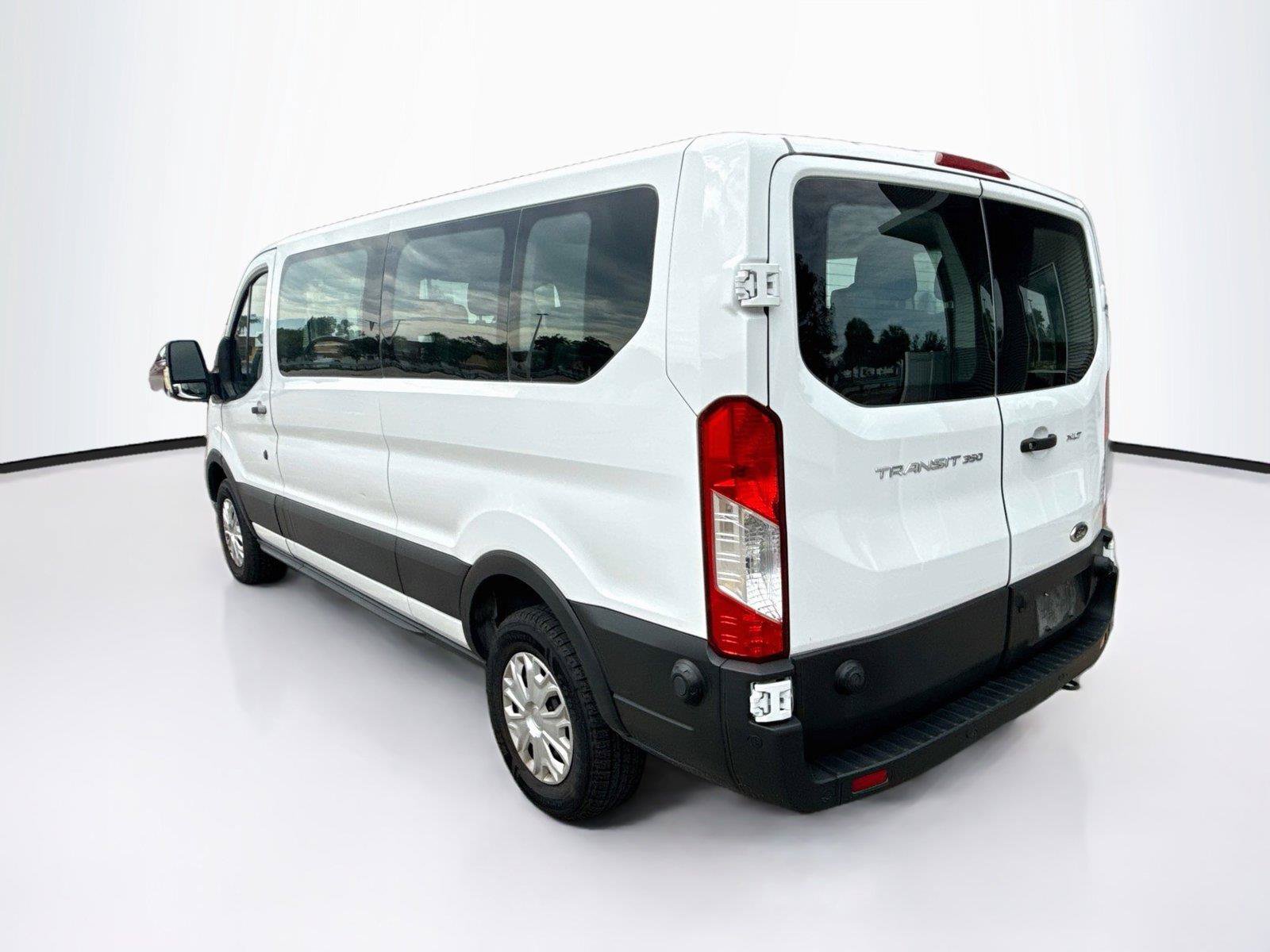 Used 2024 Ford Transit 350 XLT RWD image 3