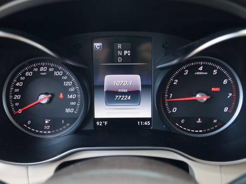Used 2018 Mercedes-Benz GLC 300 4MATIC image 19