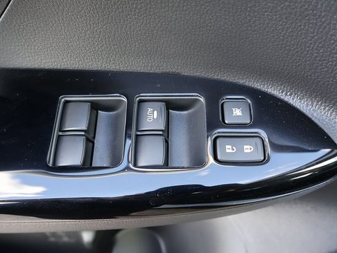 New 2026 Mitsubishi Eclipse Cross LE image 32