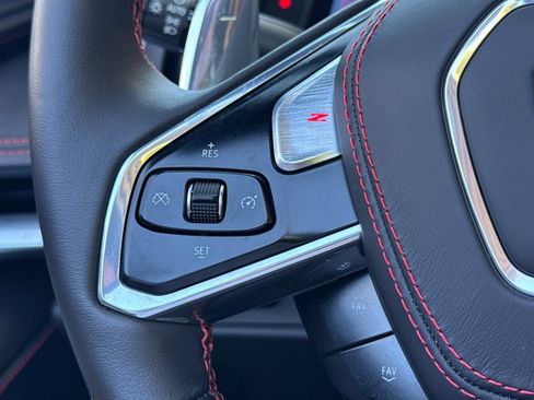 Used 2023 Chevrolet Corvette Stingray Premium Conv w/ Z51 Performance Package RWD image 32