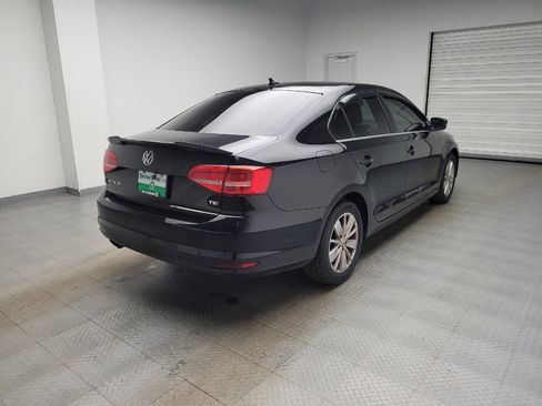 Used 2015 Volkswagen Jetta SE image 9