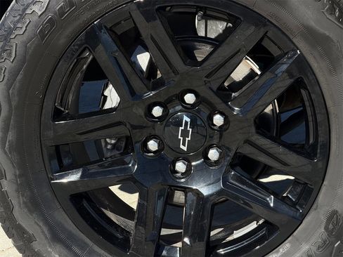 Certified 2023 Chevrolet Colorado Trail Boss w/ Advanced Trailering Package image 10