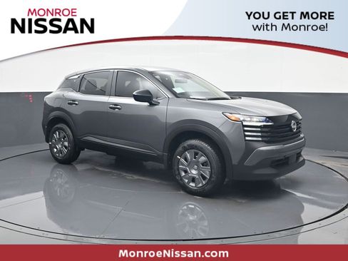 New 2026 Nissan Kicks S image 1