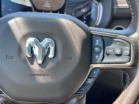 Used 2025 RAM 1500 Limited AWD/4WD image 23