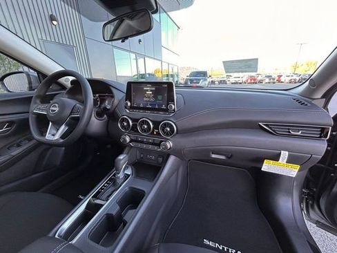 New 2025 Nissan Sentra SV image 22