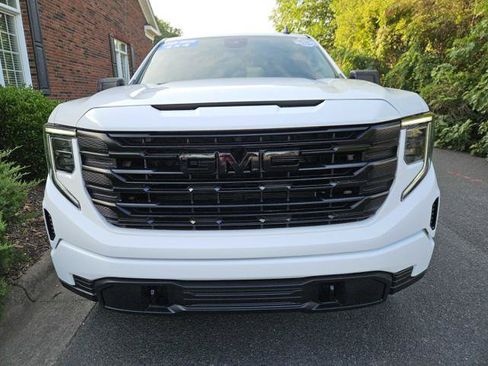 Used 2025 GMC Sierra 1500 Pro w/ Pro Value Package AWD/4WD image 8