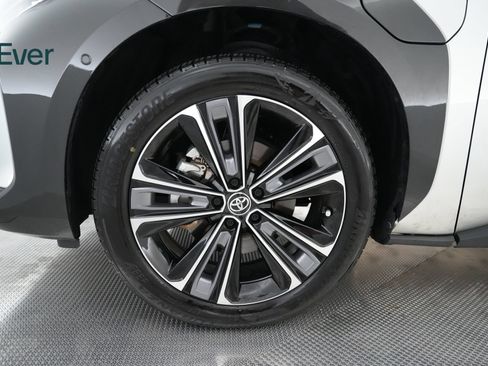Used 2024 Toyota bZ4X AWD w/ Weather Package image 20