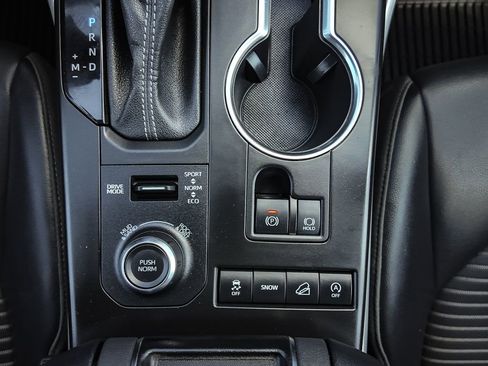 Used 2022 Toyota Highlander XSE image 5