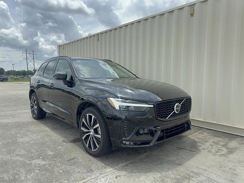 Used 2024 Volvo XC60 B5 Plus AWD/4WD image 1