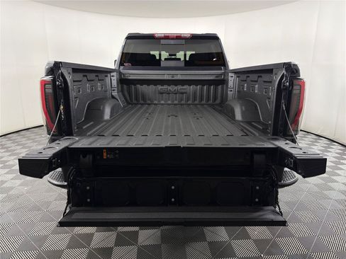 New 2026 GMC Sierra 2500 AT4 w/ AT4 Premium Plus Package AWD/4WD image 17