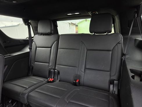 Used 2024 Chevrolet Tahoe Z71 w/ Luxury Package AWD/4WD image 36