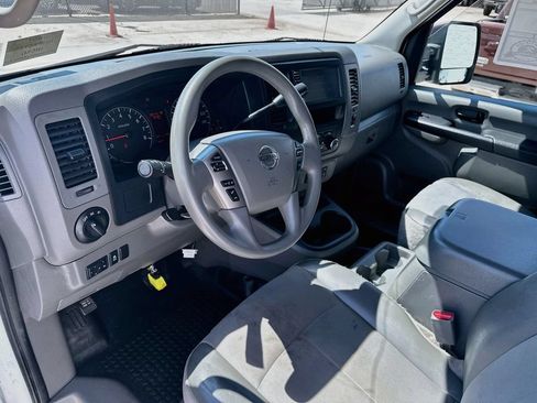 Used 2021 Nissan NV 2500 SV RWD image 28
