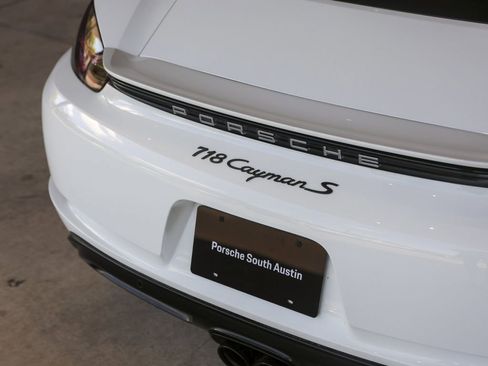 Certified 2025 Porsche 718 Cayman S RWD image 16