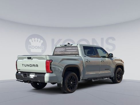 Used 2025 Toyota Tundra Limited AWD/4WD image 11