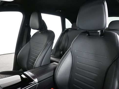 Used 2024 Mercedes-Benz GLC 300 image 5