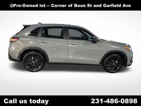 Used 2024 Honda HR-V Sport image 6
