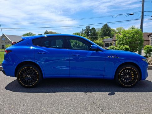 Used 2022 Maserati Levante F Tributo AWD/4WD image 4