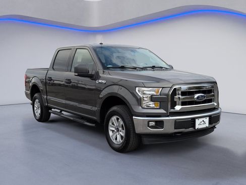 Used 2017 Ford F150 XLT w/ Equipment Group 301A Mid image 10