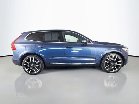 Used 2023 Volvo XC60 B5 Ultimate w/ Protection Package Premier FWD image 8