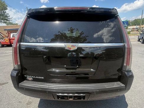Used 2015 Cadillac Escalade ESV Premium AWD/4WD image 3