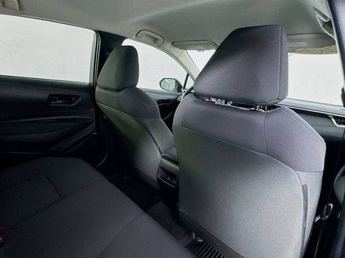Used 2022 Toyota Corolla LE image 30