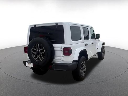 Used 2025 Jeep Wrangler Unlimited Sahara AWD/4WD image 15