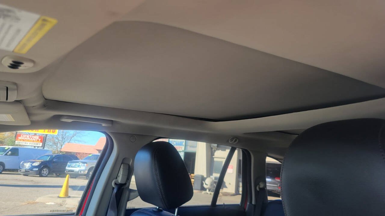 Used 2013 Ford Edge Limited FWD image 6