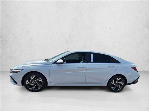 New 2026 Hyundai Elantra Limited w/ Cargo Package FWD image 5