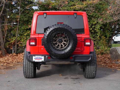 Used 2020 Jeep Wrangler Unlimited Sahara w/ Uconnect 4C Nav & Sound Group image 20