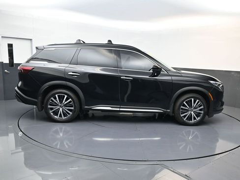 Used 2025 INFINITI QX60 Autograph w/ Cargo Package image 2