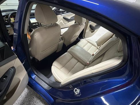 Used 2018 Nissan Maxima 3.5 SV FWD image 22