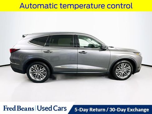 Used 2023 Acura MDX SH-AWD w/ Advance Package image 9