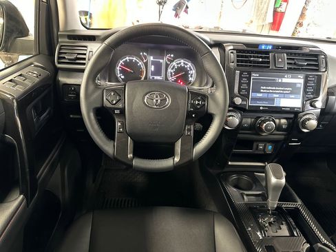 Certified 2022 Toyota 4Runner TRD Off-Road Premium w/ Moonroof Package AWD/4WD image 16