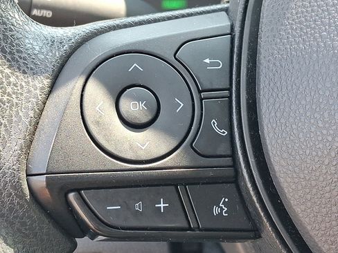 Used 2024 Toyota Corolla LE FWD image 21