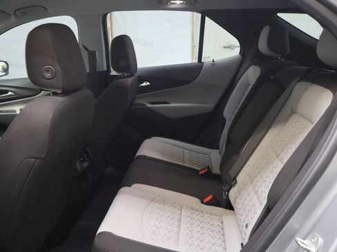 Used 2023 Chevrolet Equinox LS FWD image 14