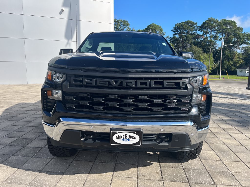 Used 2024 Chevrolet Silverado 1500 W/T w/ WT Value Package AWD/4WD image 9