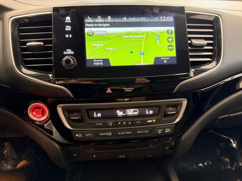Used 2019 Honda Pilot Touring image 45