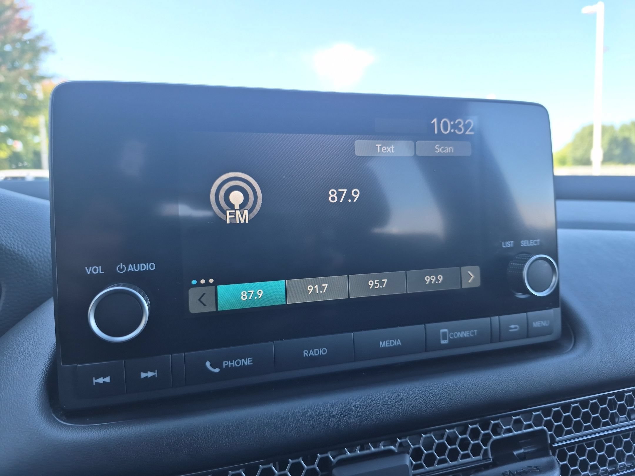 Certified 2024 Honda HR-V Sport image 19