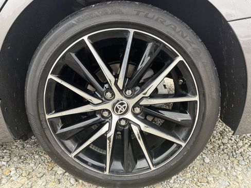 Used 2024 Toyota Camry SE image 15