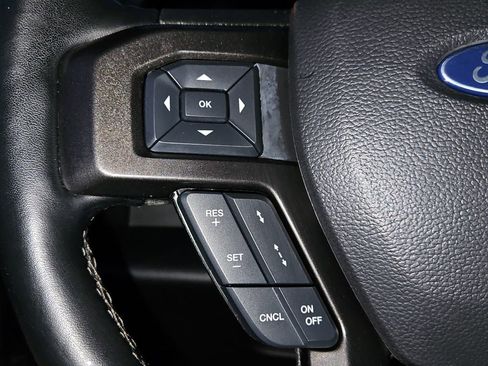 Used 2021 Ford Expedition Limited image 26