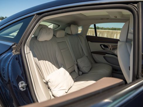 Certified 2023 Mercedes-Benz EQS 450+ 4MATIC Sedan image 29