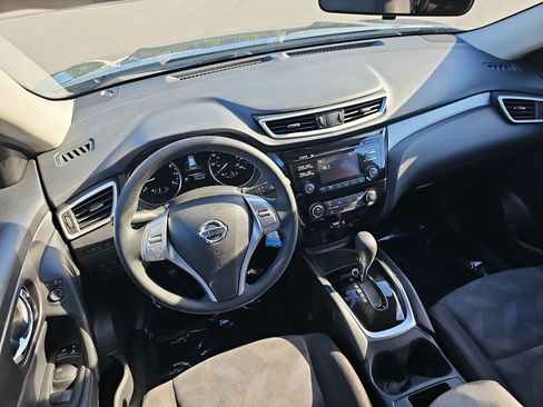 Used 2016 Nissan Rogue S AWD/4WD image 16