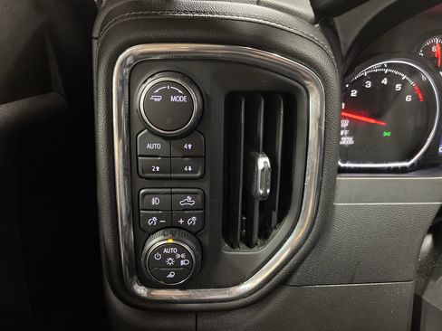 Used 2021 Chevrolet Silverado 1500 LTZ image 21