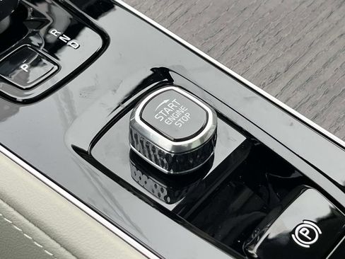 New 2026 Volvo XC90 T8 Ultra image 33