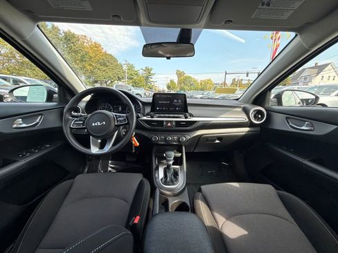 Used 2023 Kia Forte LXS image 17