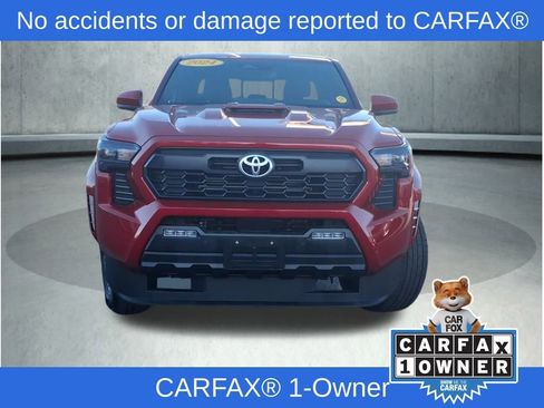 Used 2024 Toyota Tacoma TRD Sport image 2